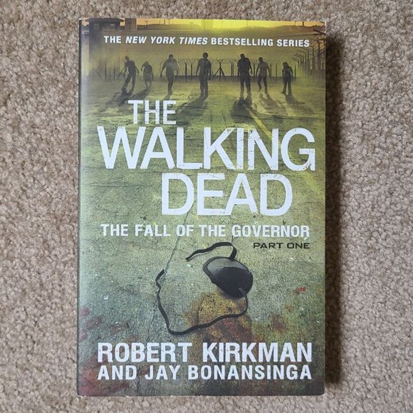 4/$20‎ The Walking Dead:The Fall of the Governor:Part One by Robert Kirkman - Picture 1 of 6